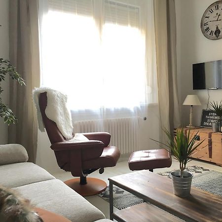 Standard Apartment By Hi5 - Karoly 23 บูดาเปสต์ ภายนอก รูปภาพ