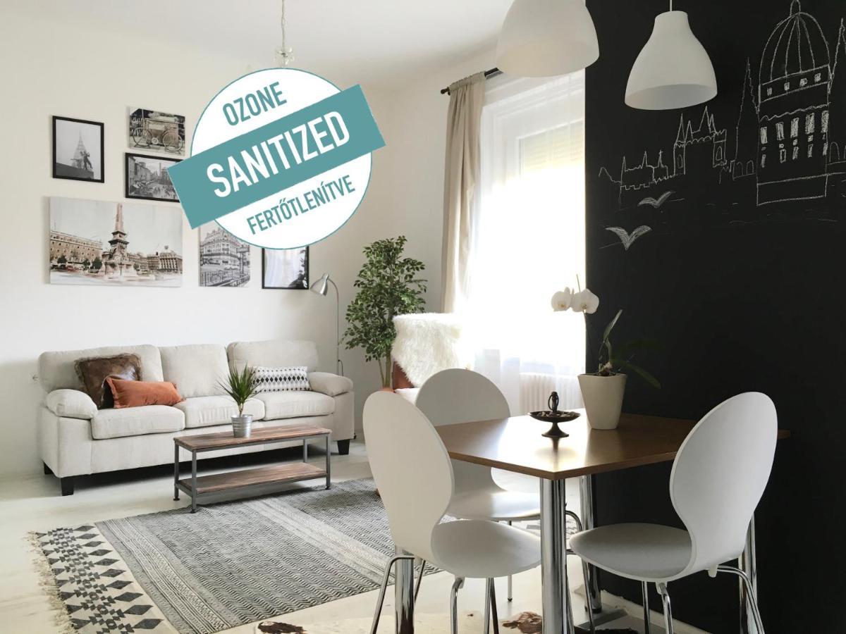 Standard Apartment By Hi5 - Karoly 23 บูดาเปสต์ ภายนอก รูปภาพ