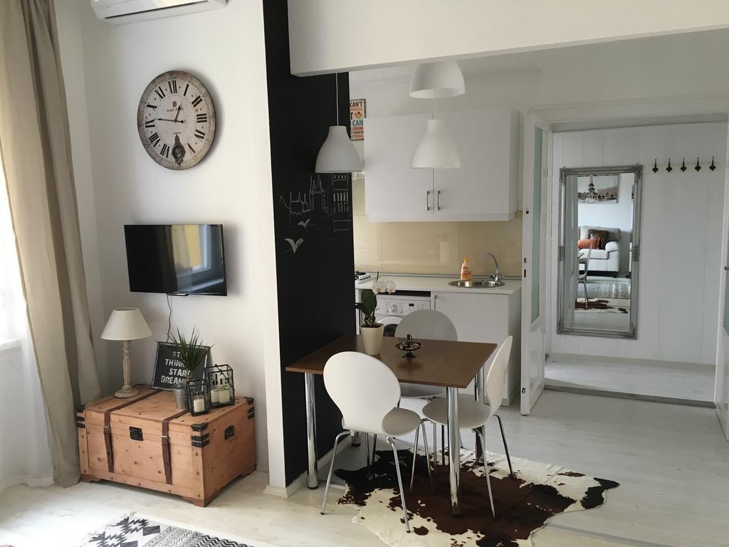 Standard Apartment By Hi5 - Karoly 23 บูดาเปสต์ ภายนอก รูปภาพ