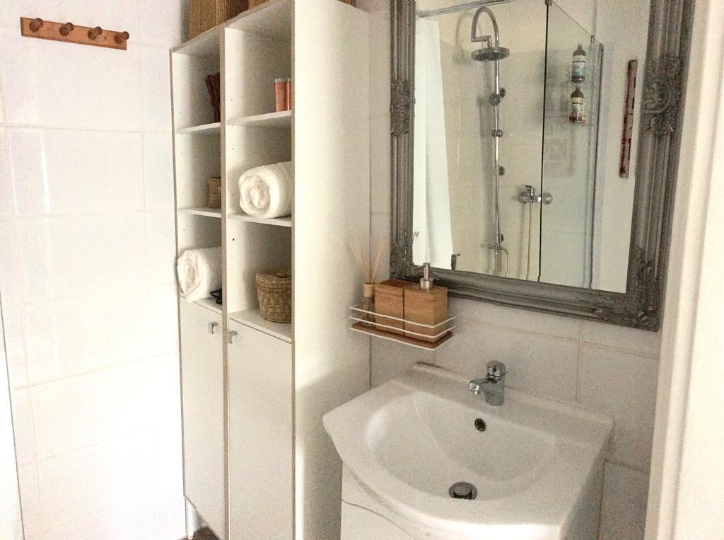 Standard Apartment By Hi5 - Karoly 23 บูดาเปสต์ ภายนอก รูปภาพ